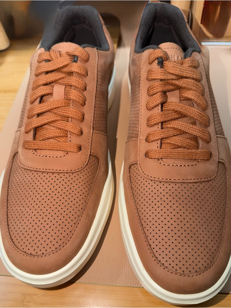 Men's Perforated Casual Sneakers - Tan